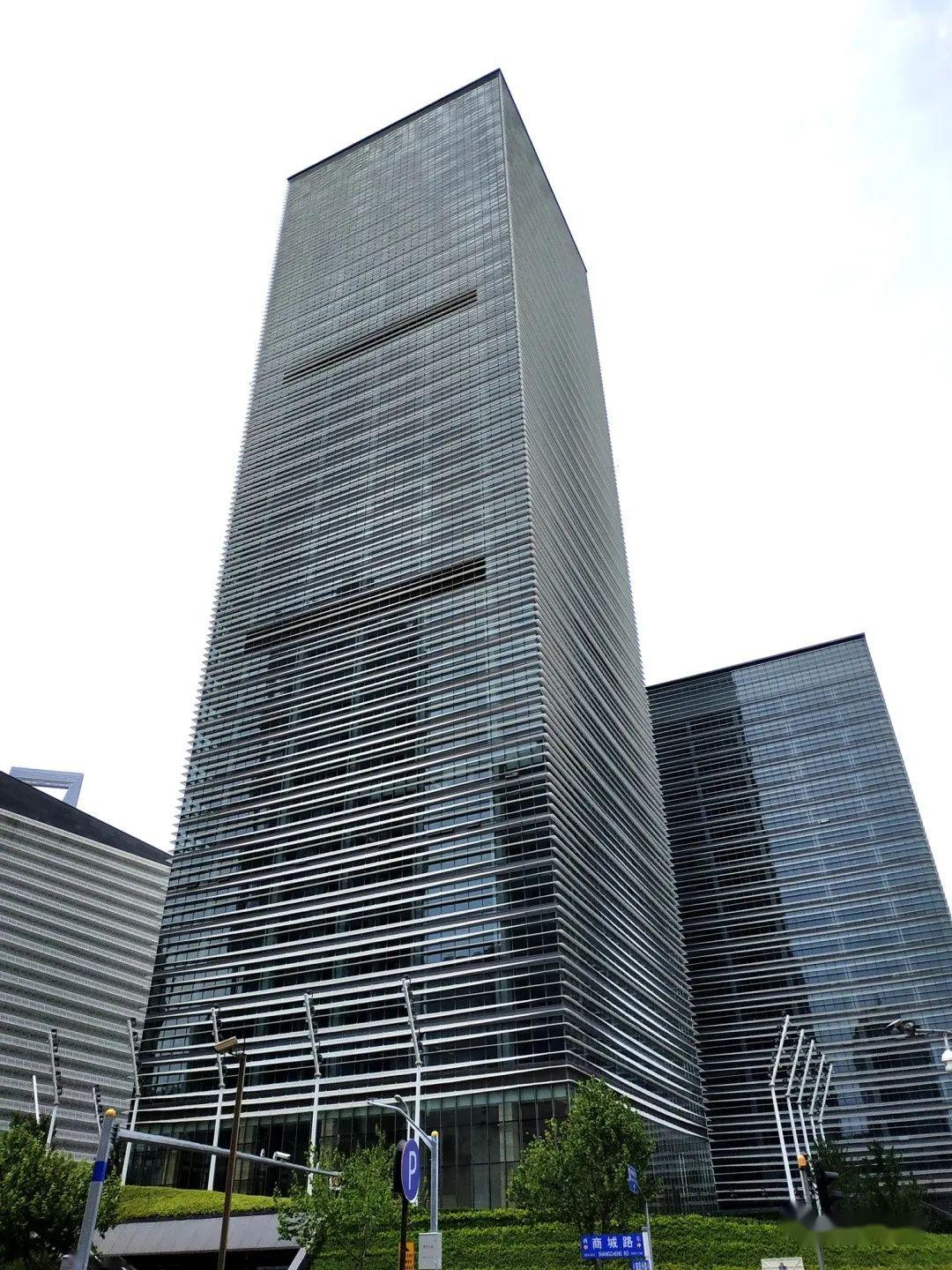 泰康金融大厦一座建造在地铁上的大厦